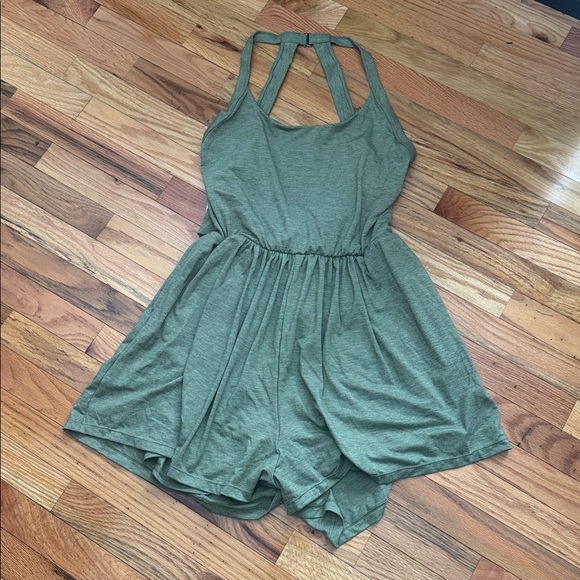 NWT Halara Pocket 2-in-1 Romper-Easy Peezy Edition Size XL Light Green - Picture 2 of 13